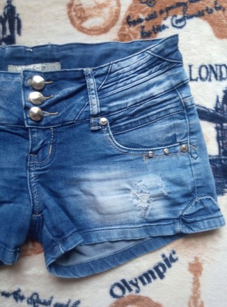 Шорты джинсовые модные короткие. Размер 28 (большемерят, смотрите замеры ниже). . . фото 4