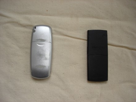 LG B1300 мобильный телефон на запчасти, проверить работоспособность нет возможно. . фото 4