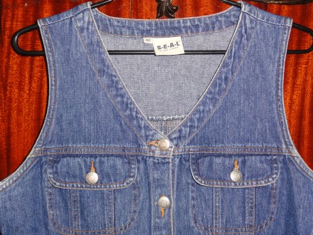Фирменное джинсовое платье-сарафан от популярного бренда «SEAL», в отличном сост. . фото 4