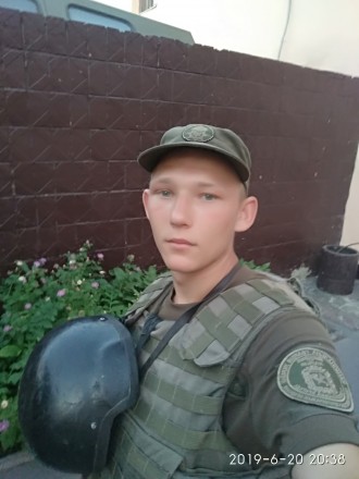 Служу в национальной гвардии Украины, хочу найти любящего человека. . фото 6