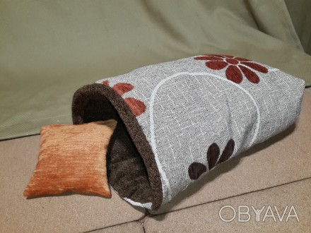 Уютный, теплый домик (спальное место) для небольшой собаки, кота или кролика. Ва. . фото 1