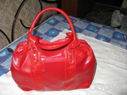 Продам новую сумку, легкая и вместительная из качественного кожзама. . фото 1