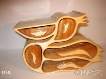 Шкатулка в форме пеликана с пяти отделениями изготовлена из натурального дерева . . фото 1