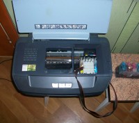 Продам принтер Эпсон R270 c Снпч требует промивка головкы. . фото 3