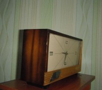 Часы старинные раритет механические с боем, 60-х годов. Механизм в идеальном раб. . фото 9