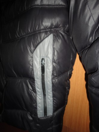 продам курточку на мальчика, б/у, р 140-150 см, цвет черный с серыми вставками. . . фото 5
