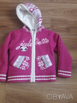 Продам курточку-светер на дівчинку 3 рочки куплену в Італії
Рукав 34
Довжина 3. . фото 1