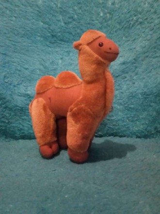 Продам мягкую игрушку Верблюд. Высота 28 см. Цена 250 грн. . фото 2