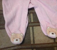 Комбинезон -человечек розовый махровый . С вышивкой мишка на ножках и на комбине. . фото 4
