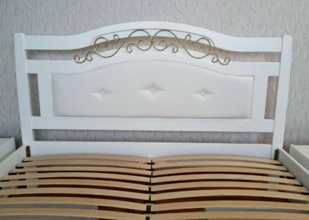 Белая деревянная кровать с мягким изголовьем - изготавливается из массива дерева. . фото 6