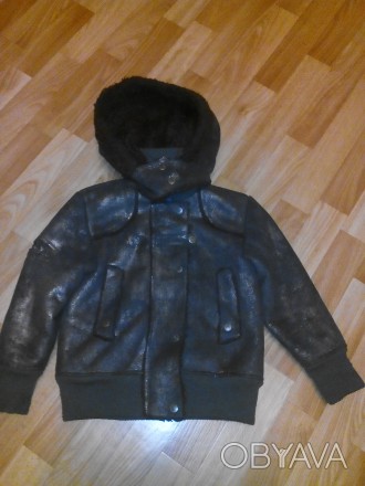 Демисезонная курточка для девочки на искусственном меху. Замеры:длина 48 см., ши. . фото 1