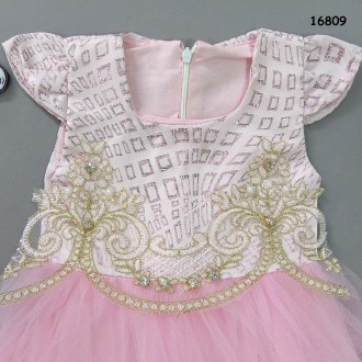 Нарядное платье для девочки
Верх платья - жаккард, украшен кружевом, полу-бусин. . фото 5