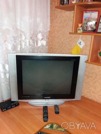 Телевизор в хорошем состоянии,диагональ экрана 69 см.Продаеться в комплекте с тю. . фото 1