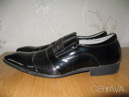 продам мужские классические туфли, размер 40 и 37. одевались 1 раз на 1 сентября. . фото 1