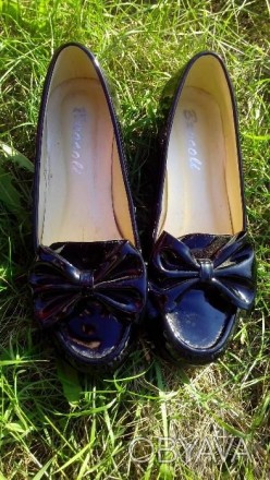 Женские лаковые туфли. состояние отличное, одевались один раз.Размер 37-38. . фото 1