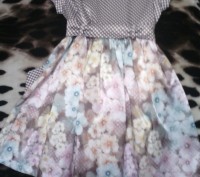 Продам нарядное платье для девочки, производитель Турция, размер 122, одели один. . фото 2