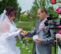 Видеосъёмка свадеб,юбилеев детских праздников и тд.

http://www.wedding-portal. . фото 2