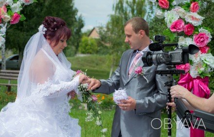 Видеосъёмка свадеб,юбилеев детских праздников и тд.

http://www.wedding-portal. . фото 1