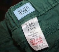 Очень классные детские штаны фирмы F & F. Состояние новых, без дефектов, потерто. . фото 3