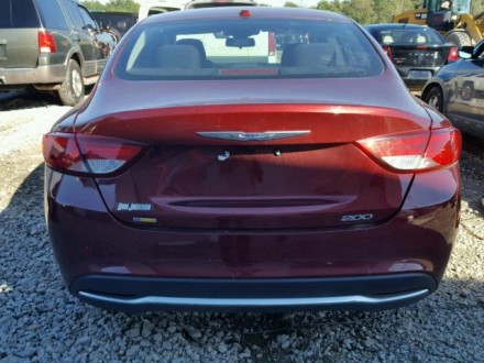 Chrysler 200 Limited 2.4L АТ 2015 красный седан из США
Год выпуска: 2015
Пробе. . фото 5
