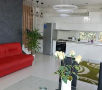 Продається новий двохповерховий будинок в центрі Борисполя з дизайнерським оформ. Борисполь. фото 6
