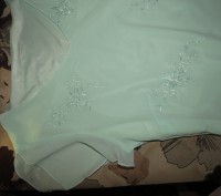 Блуза бирюзового цвета с красивой вышивкой по ткани_Материал
полиэстер+шифон_
. . фото 5