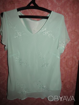 Блуза бирюзового цвета с красивой вышивкой по ткани_Материал
полиэстер+шифон_
. . фото 1