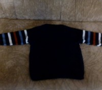 Теплый свитер для мальчика в идеальном состоянии. Основной цвет - темно-синий (а. . фото 3