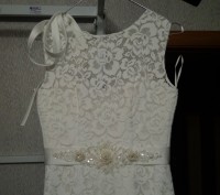 Свадебное платье цвета "айвори" (слоновая кость) с небольшим шлейфом.
Размер 42. . фото 5