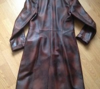 Пальто кожаное в отличном состоянии,с утепленным подкладом.В комплекте есть воро. . фото 4