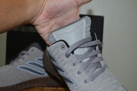 Adidas Originals Sobakov
В наявності останній розмір: 9 UK / 9,5 US / 43 EUR

. . фото 4