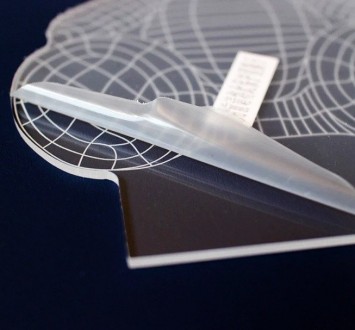 3D акриловая пластина на каркасе, создающая объемное изображение .Ночник занимае. . фото 3