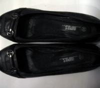 Черные туфли на не высоком каблуке
Длина по стельке 26,5 см
Высота каблука 5см. . фото 4