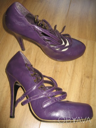 Удобнейшие фиолетовые туфли на высоком, но оооочень удобном каблуке! 
Одни из л. . фото 1