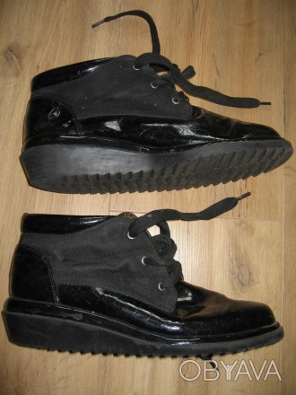 Черные ботинки
Размер 39
Длина по стельке 25,5см
Смотрите и другие мои объявл. . фото 1