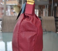 MARC BY MARC JACOBS Leola Shoulder Bag

RETAIL $498.

100% AUTHENTIC

Спок. . фото 8