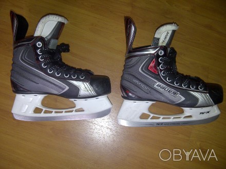 Продам хоккейные коньки Bauer Vapor X50 размер 4,5D ( 24,5 см стелька ), состоян. . фото 1