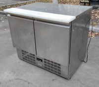 Продам холодильный стол по очень низкой цене Зануси. Температурный режим: 0 до 8. . фото 4