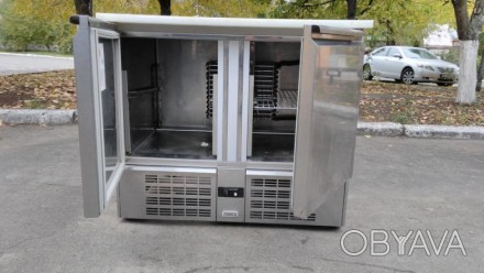 Продам холодильный стол по очень низкой цене Зануси. Температурный режим: 0 до 8. . фото 1