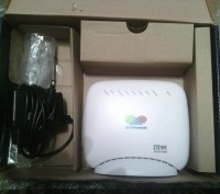 ZXHN H108N - это устройство ADSL, которое позволяет работать в многоканальном ре. . фото 5