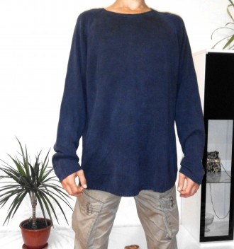 Продам качественный фирменный свитер из хлопка.Размер L. Состояние очень хорошее. . фото 6