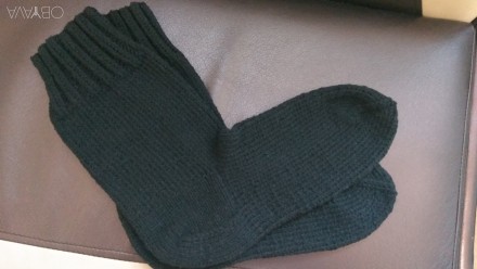 Теплые, новые носки ручной работы.
Размер и цвет разные.
Качественная и плотна. . фото 6