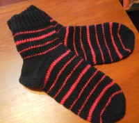 Теплые, новые носки ручной работы.
Размер и цвет разные.
Качественная и плотна. . фото 4