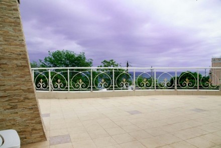 Предлагается к продаже красивый ухоженный дом с видом на море, с террасами и бас. Киевский. фото 9