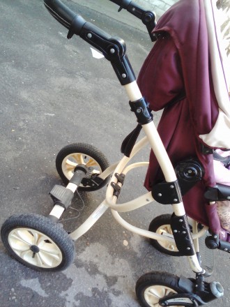 Продам детская коляску LONEX в хорошем состоянии, все рабочее, цвет не выгоревши. . фото 4