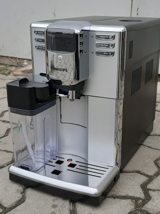 Кофемашина кофеварка Филипс Philips Series 5000 EP5361/10 с молочником
Техничес. . фото 3