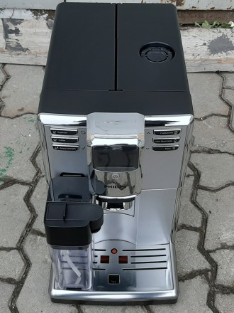 Кофемашина кофеварка Филипс Philips Series 5000 EP5361/10 с молочником
Техничес. . фото 8