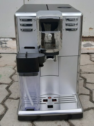 Кофемашина кофеварка Филипс Philips Series 5000 EP5361/10 с молочником
Техничес. . фото 2