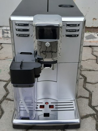 Кофемашина кофеварка Филипс Philips Series 5000 EP5361/10 с молочником
Техничес. . фото 10