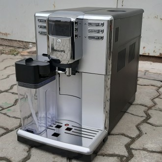 Кофемашина кофеварка Филипс Philips Series 5000 EP5361/10 с молочником
Техничес. . фото 4